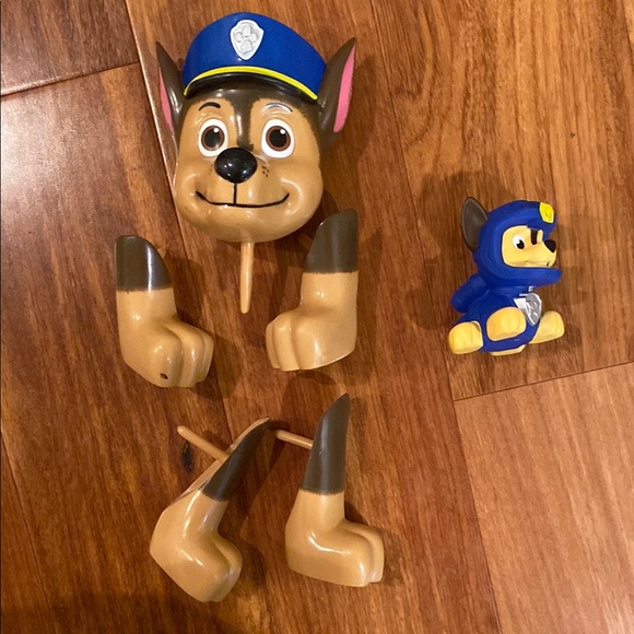 Paw Patrol Halloween pumpkin decoration plus one extra Chase figure - Picture 1 of 4
